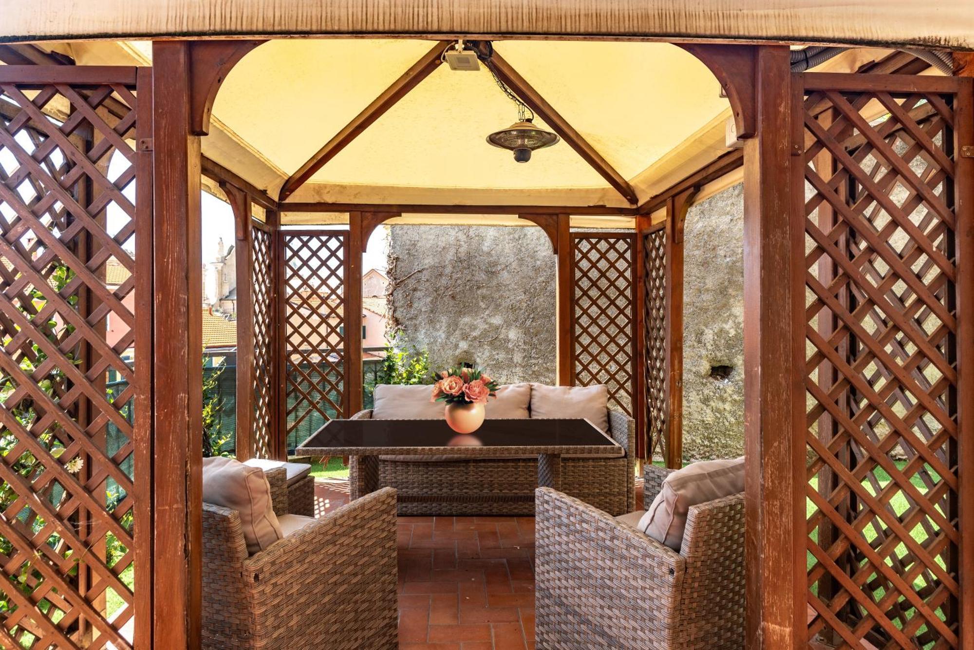 Casa Primavera Lägenhet Finale Ligure Exteriör bild